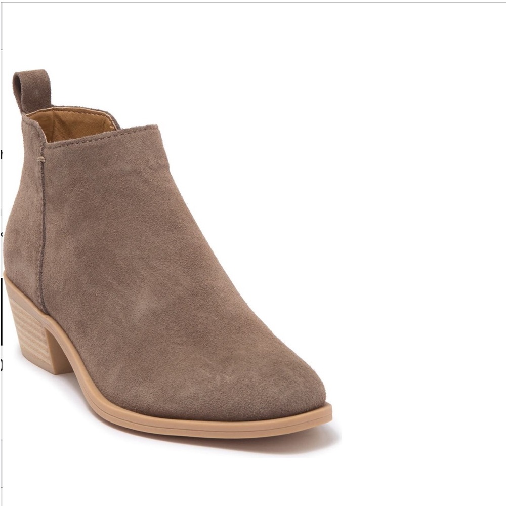 Dolce Vita booties
